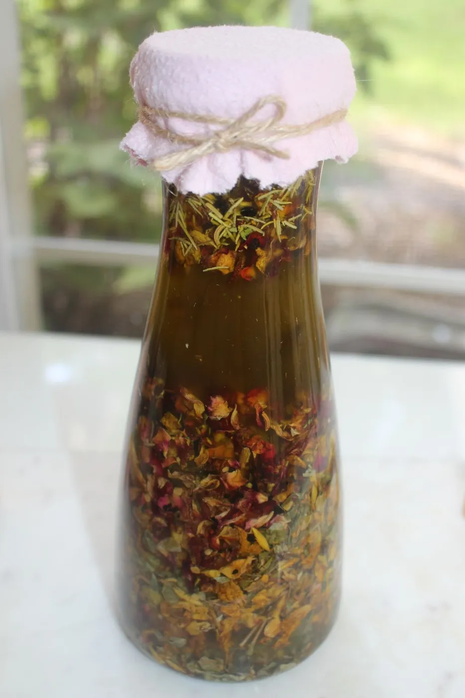 Huile aux roses de tradition